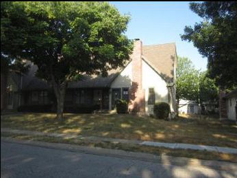 156 SW Robin Road, Lees Summit, MO 64063 