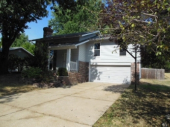 30 Cedarwood Ct, Saint Peters, MO 63376 