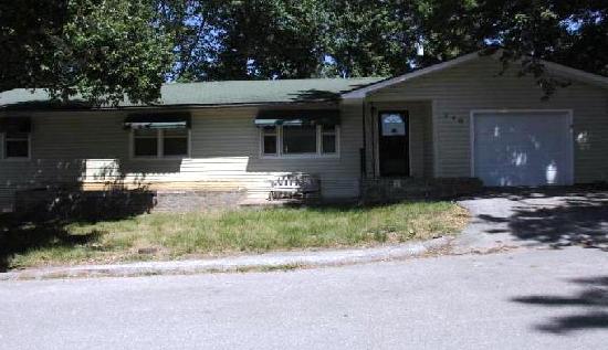310 S 7th St, Ozark, MO 65721 