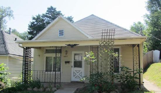 1617 South 17th Street, Saint Joseph, MO 64503 