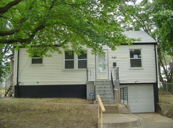 7127 Roslyn Dr, Saint Louis, MO 63136 