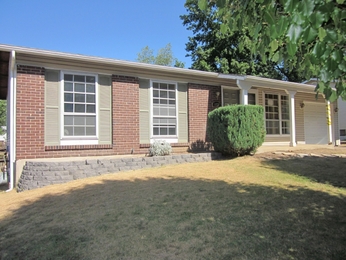 11737 Vizcuya Ct, Florissant, MO 63033 