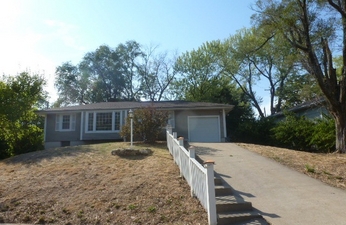 10210 Belmont Avenue, Kansas City, MO 64134 