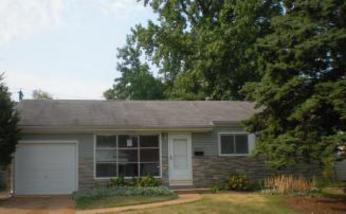 6400 Ashbury Dr, Saint Louis, MO 63123 