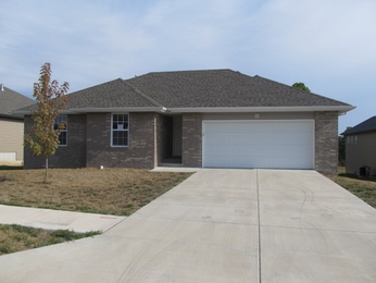 887 E Sparrow Road, Nixa, MO 65714 