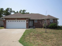 1302 Lincoln Ave, Monett, MO 65708 