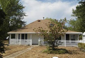 369 Jackson Dr, Climax Springs, MO 65324 