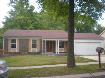 6610 Silver Fox Dr, Florissant, MO 63034 