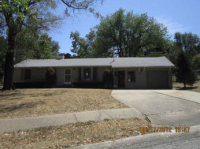 6107 Fairlane Dr, Kansas City, MO 64134 