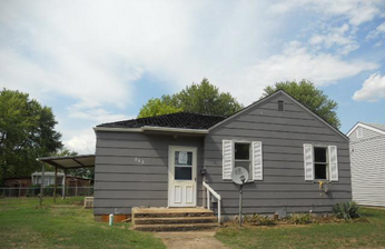 902 E 1st St, Salem, MO 65560 