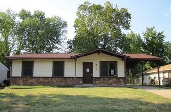 11 Edward Dr, Saint Charles, MO 63304 