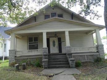 1103 S Garrison Ave, Carthage, MO 64836 
