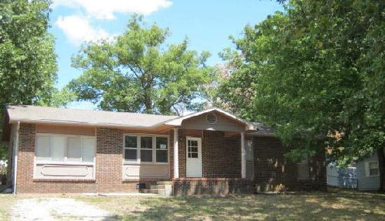 110 Mulberry Dr, Camdenton, MO 65020 