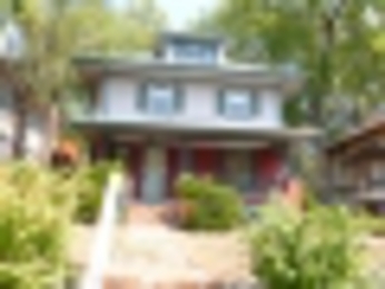 4333 Charlotte St, Kansas City, MO 64110 