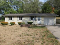 5711 N Woodland Ave, Gladstone, MO 64118 