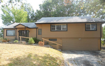 7019 Manchester Ave, Kansas City, MO 64133 