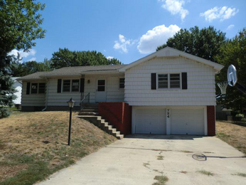 724 NW 6th Street Ter, Blue Springs, MO 64014 
