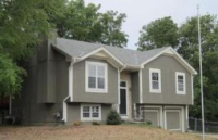 7903 Little Ln, Pleasant Valley, MO 64068 
