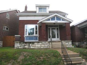 5525 S Kings Hwy Bl, St Louis, MO 63109 