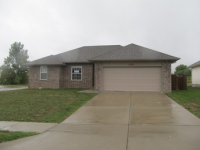 1940 E Overland Dr, Ozark, MO 65721 