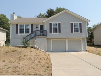 705 N Downey Ct, Independence, MO 64056 