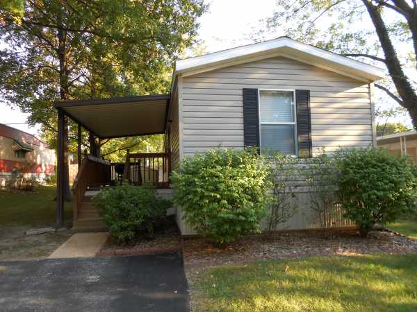 393 Barcelonia Court, Saint Peters, MO 63376 