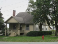 718 Pleasant St, Odessa, MO 64076 