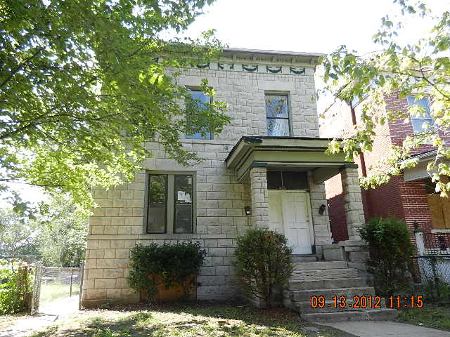 5220 Kensington Ave, Saint Louis, MO 63108 