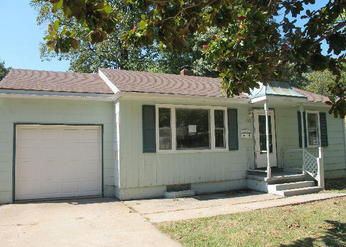 3106 S Claremont Ave, Independence, MO 64052 