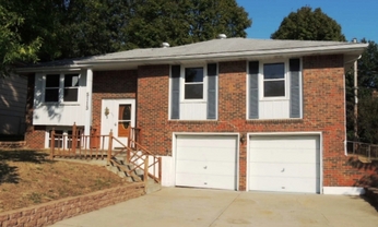 5113 S Delaware Ave, Independence, MO 64055 