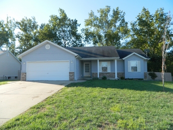 308 Excalibur Blvd, Troy, MO 63379 