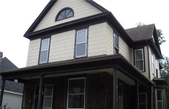 2016 Jules St, Saint Joseph, MO 64501 