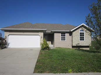 983 S Hedge Dr, Nixa, MO 65714 