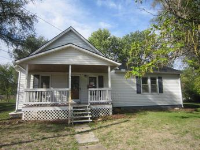 908 W Prairie St, Cameron, MO 64429 