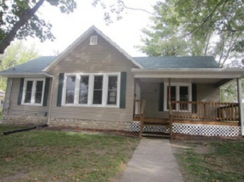 1013 Cooper St, Chillicothe, MO 64601 