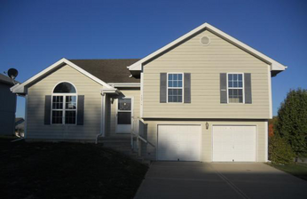 18714 Primrose Stre, Smithville, MO 64089 