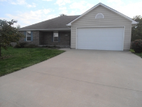 402 E Montgomery Pl, Odessa, MO 64076 