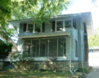 5824 Oak St, Kansas City, MO 64113 