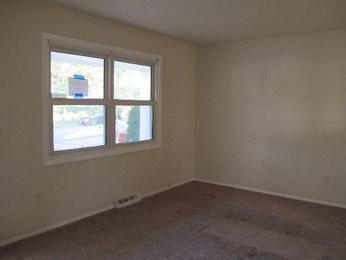 5536 NE 58th St, Kansas City, MO 64119 