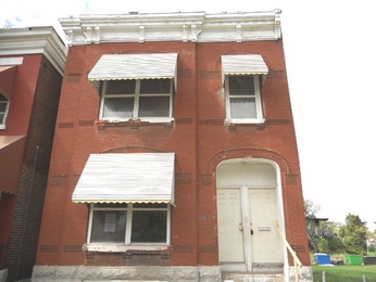 2419 Coleman St, Saint Louis, MO 63106 