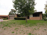 2305 N Waterford Dr, Florissant, MO 63033 