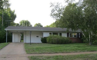 1355 Loveland Dr, Florissant, MO 63031 