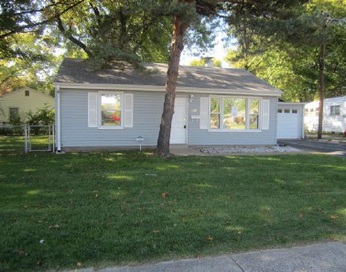 810 Lindsay Ln, Florissant, MO 63031 