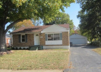 1320 S Lafayette St, Florissant, MO 63031 
