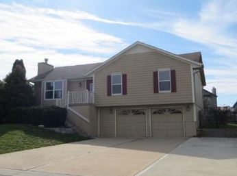 1533 SE 11th Street, Lee's Summit, MO 64081 