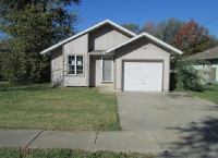 935 S Golden Ave, Springfield, MO 65802 