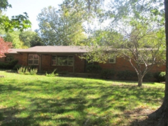 2210 S Catalina Ave, Springfield, MO 65804 
