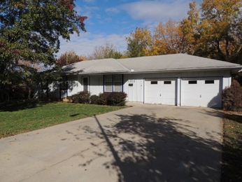 7208 E 105th St, Kansas City, MO 64134 