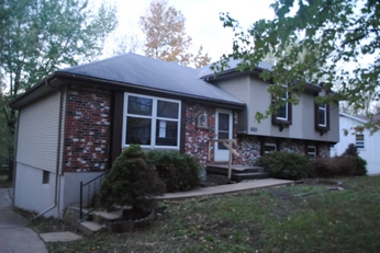 11926 Smalley St, Grandview, MO 64030 