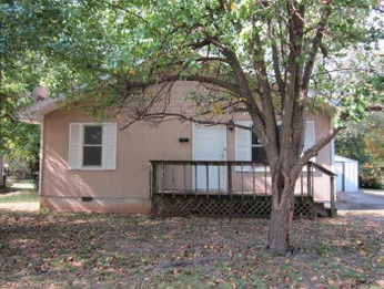 1233 N Clifton Ave, Springfield, MO 65802 